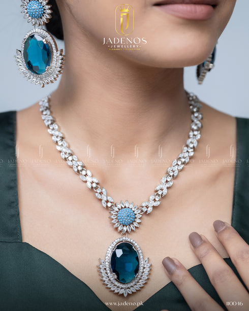 The Victoria Majesty Necklace Set